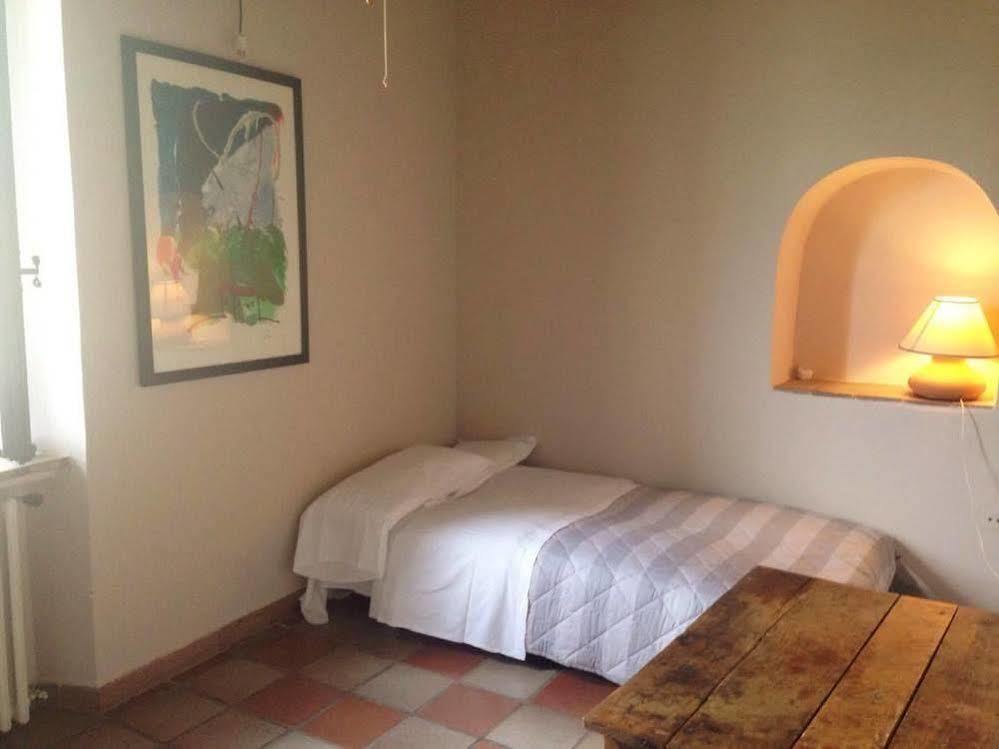 Il Poggio Dei Pettirossi Hotel Bevagna Luaran gambar