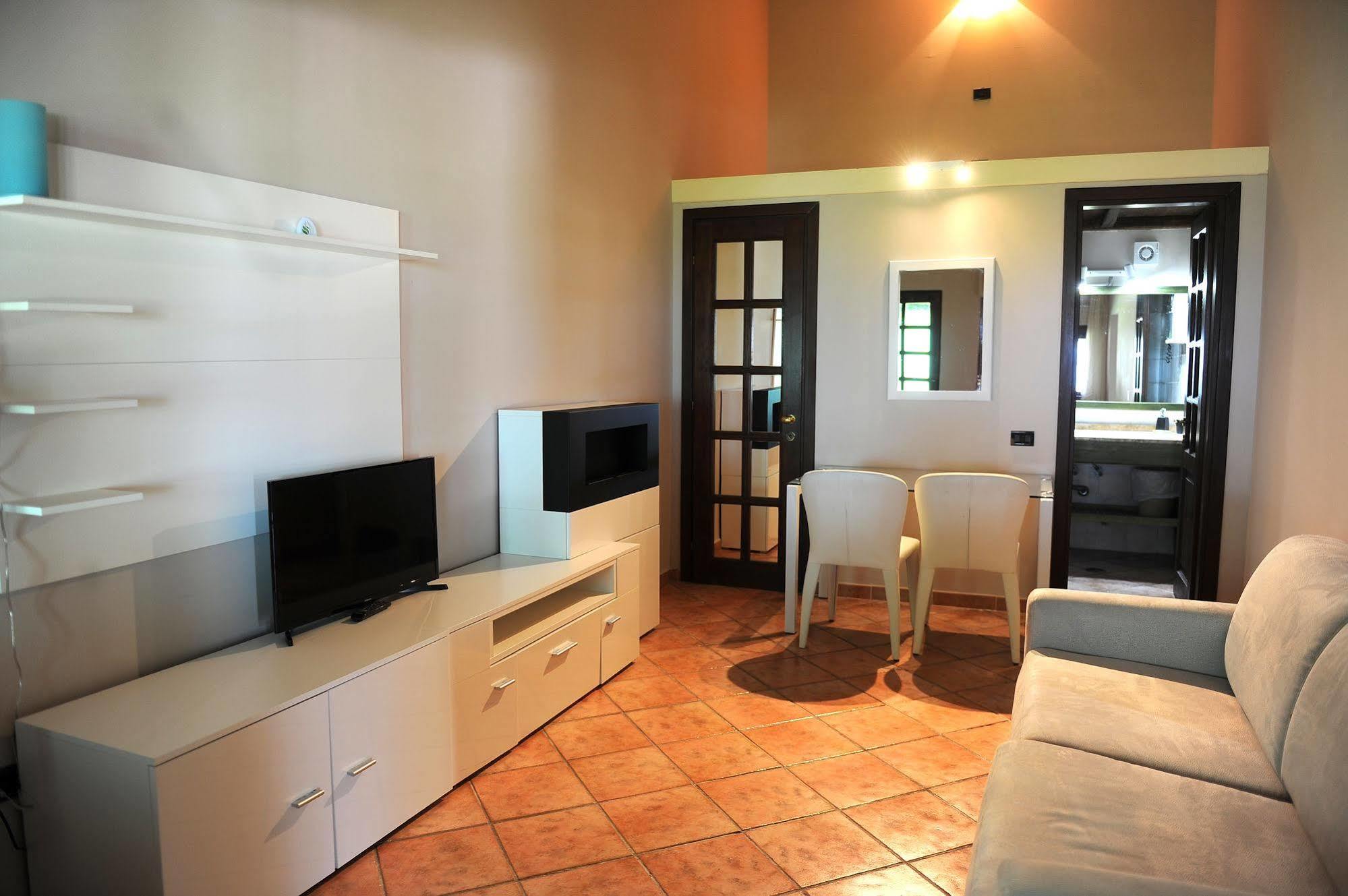 Il Poggio Dei Pettirossi Hotel Bevagna Luaran gambar